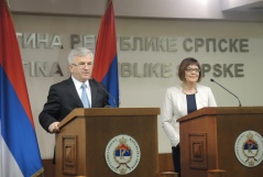 14. april 2016. Predsednici Maja Gojković i Nedeljko Čubrilović 